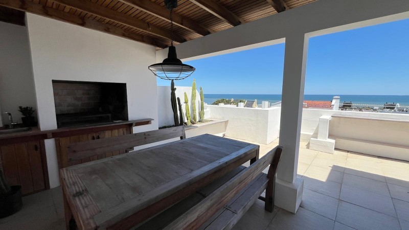 Departamento en alquiler con vista al mar a una cuadra de Montoya Beach, La Barra.